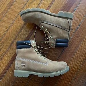 Timberland classic Boots size 7w